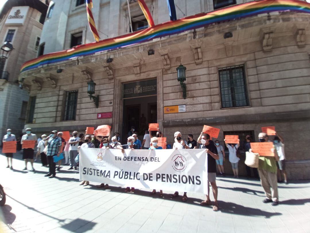 Concentración en Palma frente Delegación de Gobierno.