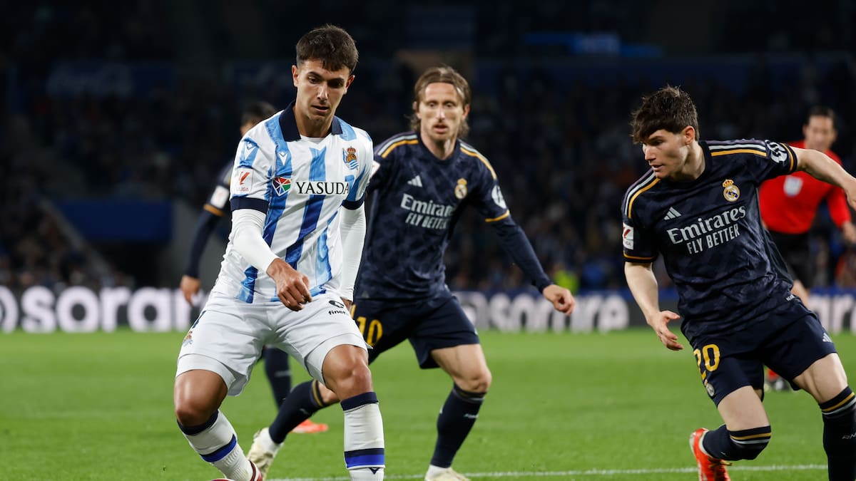 El Barça vuelve a enredar con Zubimendi cuando la Real va a jugar en Montjuic