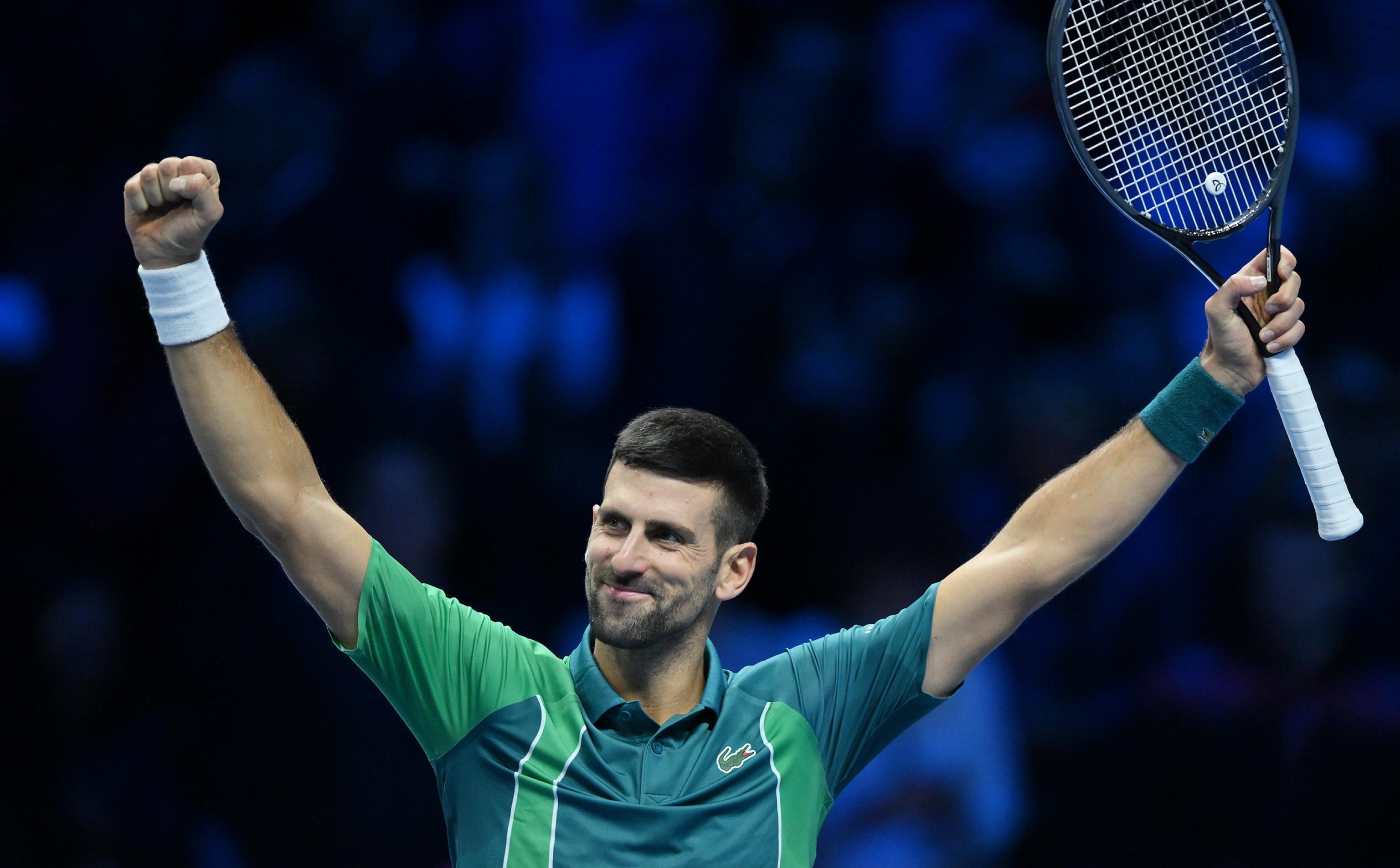 Novak Djokovic celebra su victoria ante Holger Rune