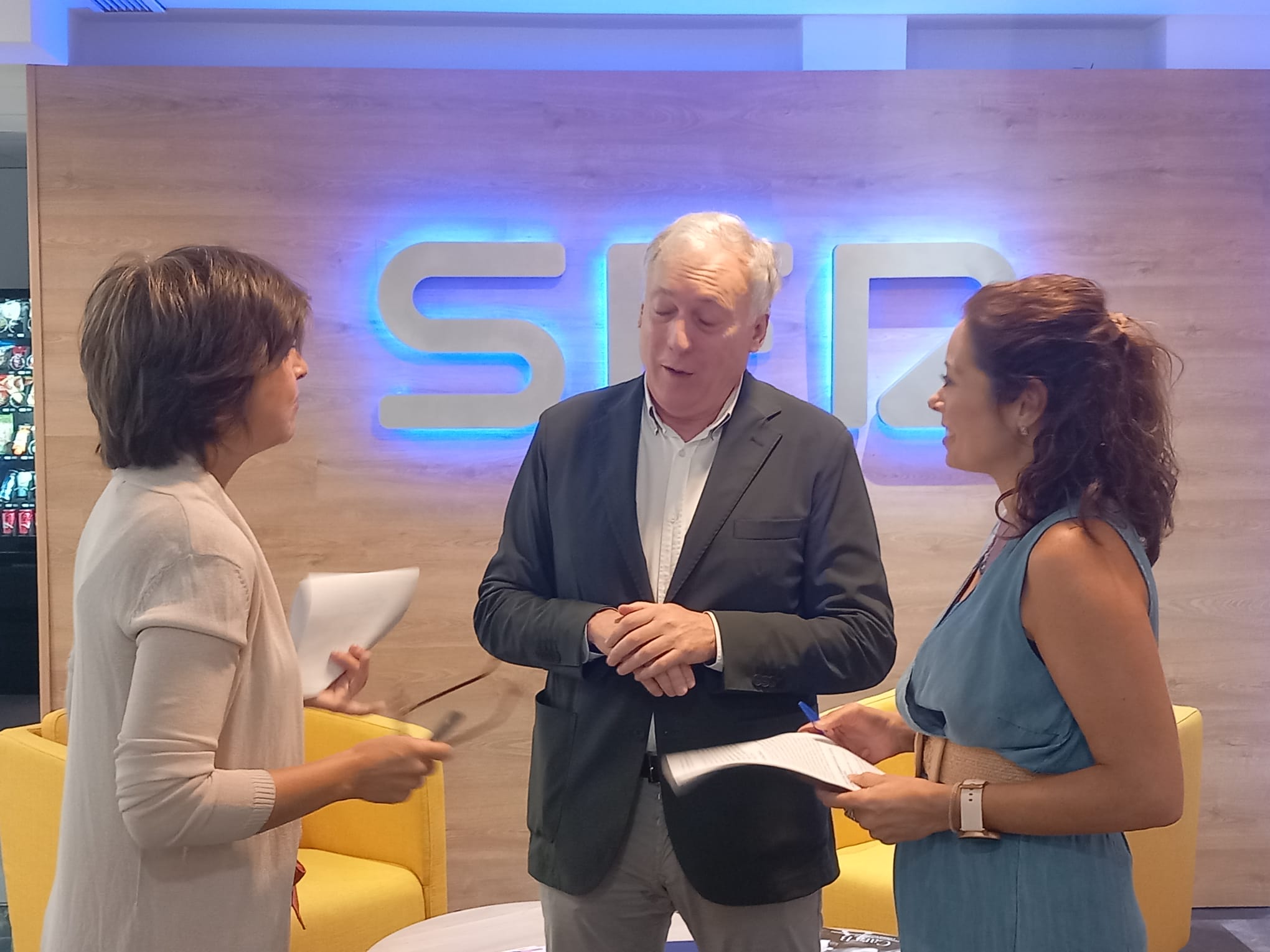 El consejero de Fomento y Vivienda, Octavio López en Hoy por Hoy Aragón