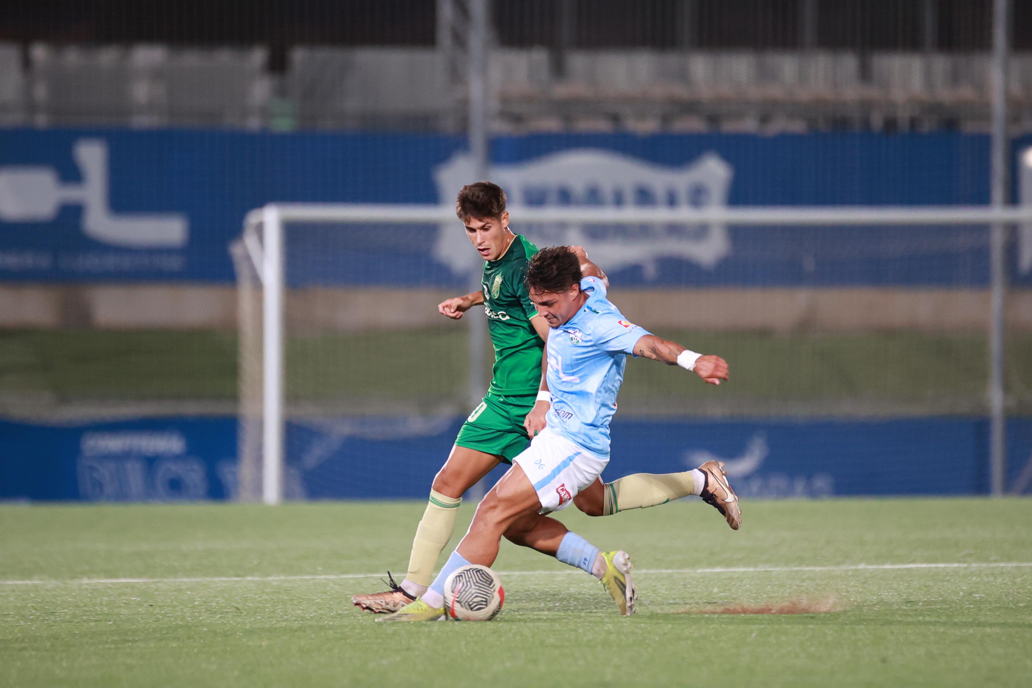 Partido del Xerez CD ante el Ciudad de Lucena