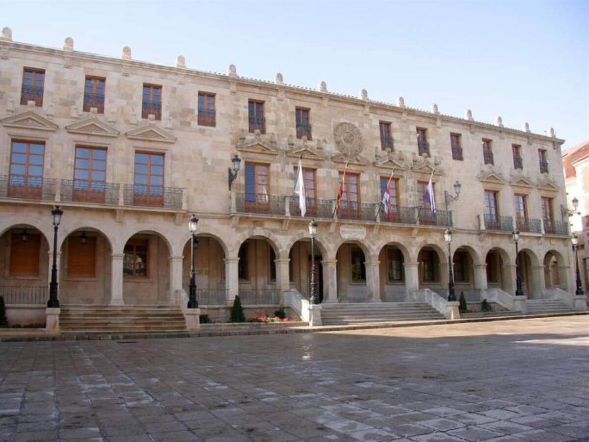 PP y PSOE vuelven a enfrentarse por el IBI