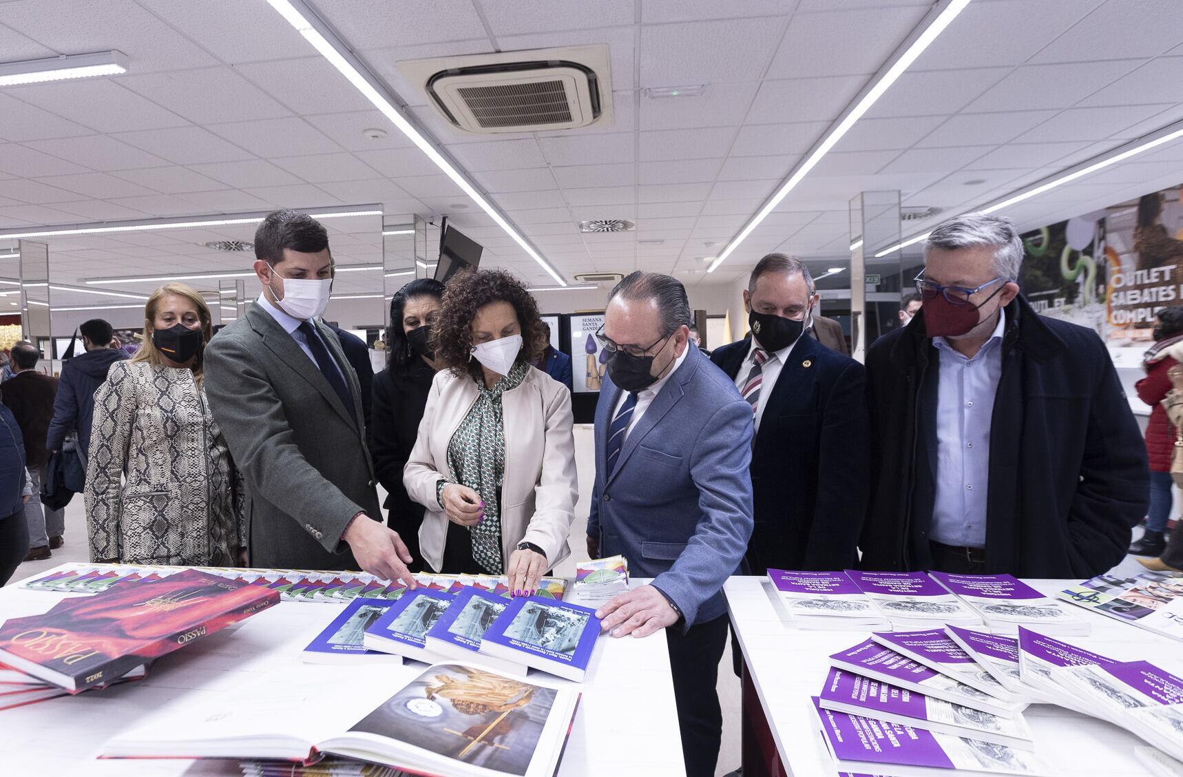 Inauguración de Fira Mercat sobre la Semana Santa