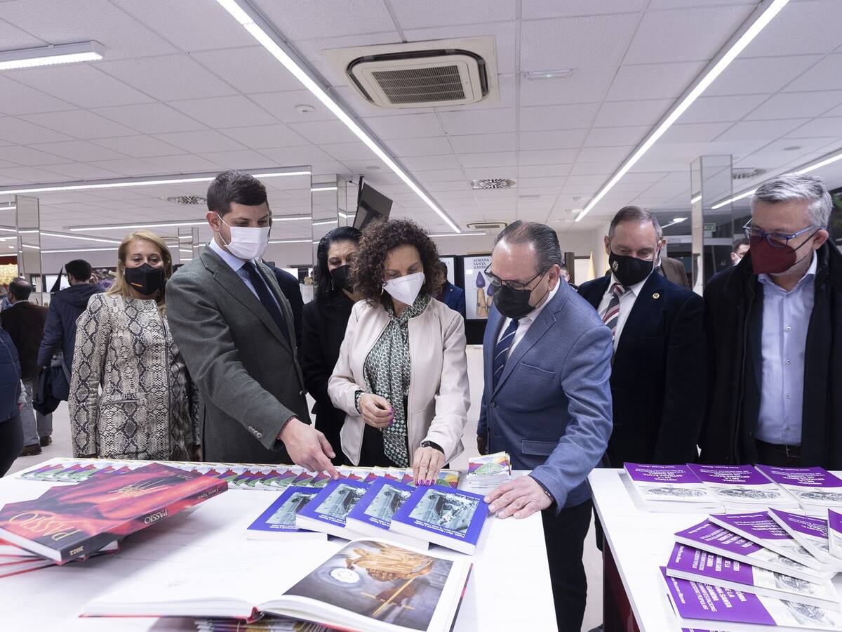 Exposición de la Semana Santa en Fira Mercat de Gandia