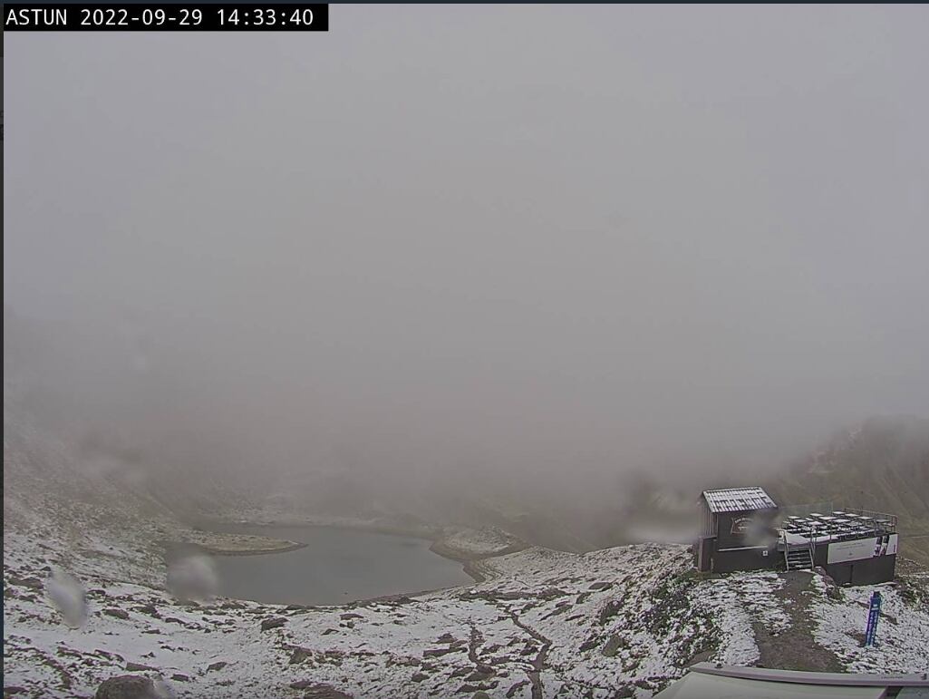 Primeras nieves en la estación de Astún