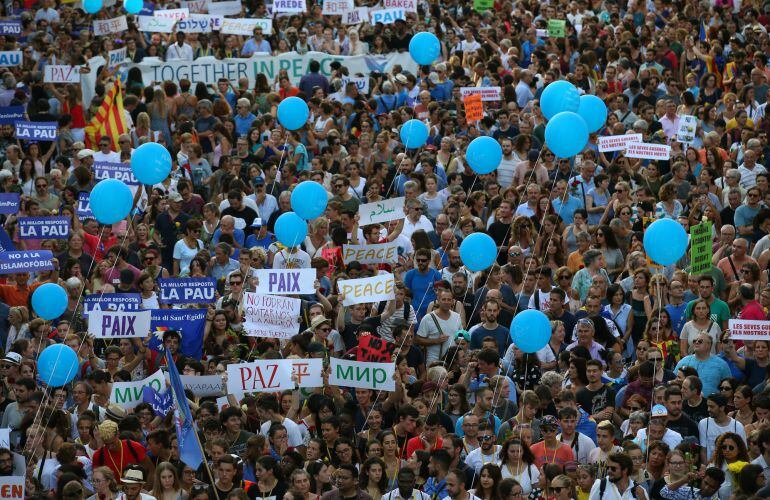 Manifestación celebrada este sábado en Barcelona contra los atentados de Cataluña.
