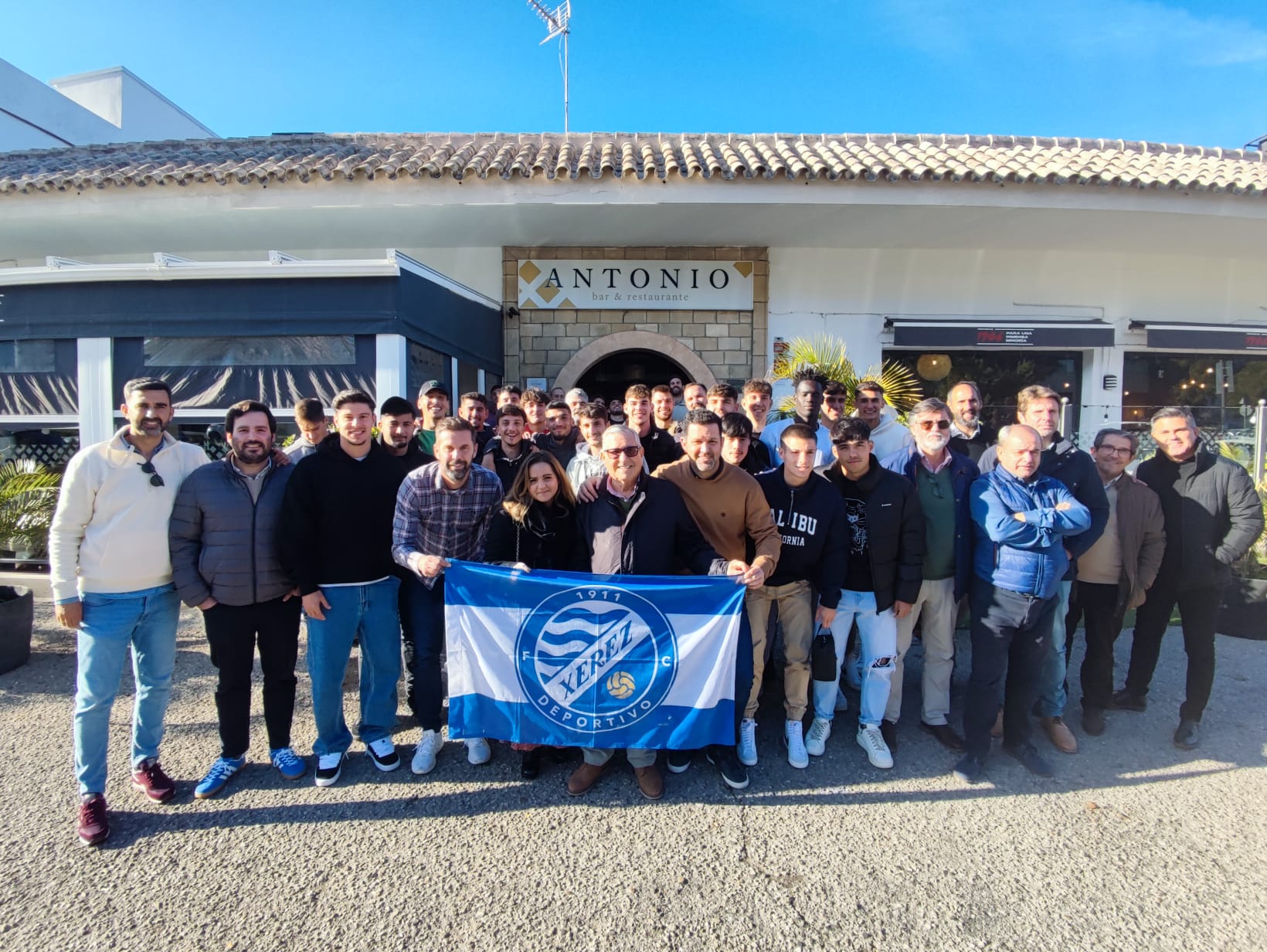 El Xerez DFC ha almorzado en un conocido restaurante de la ciudad