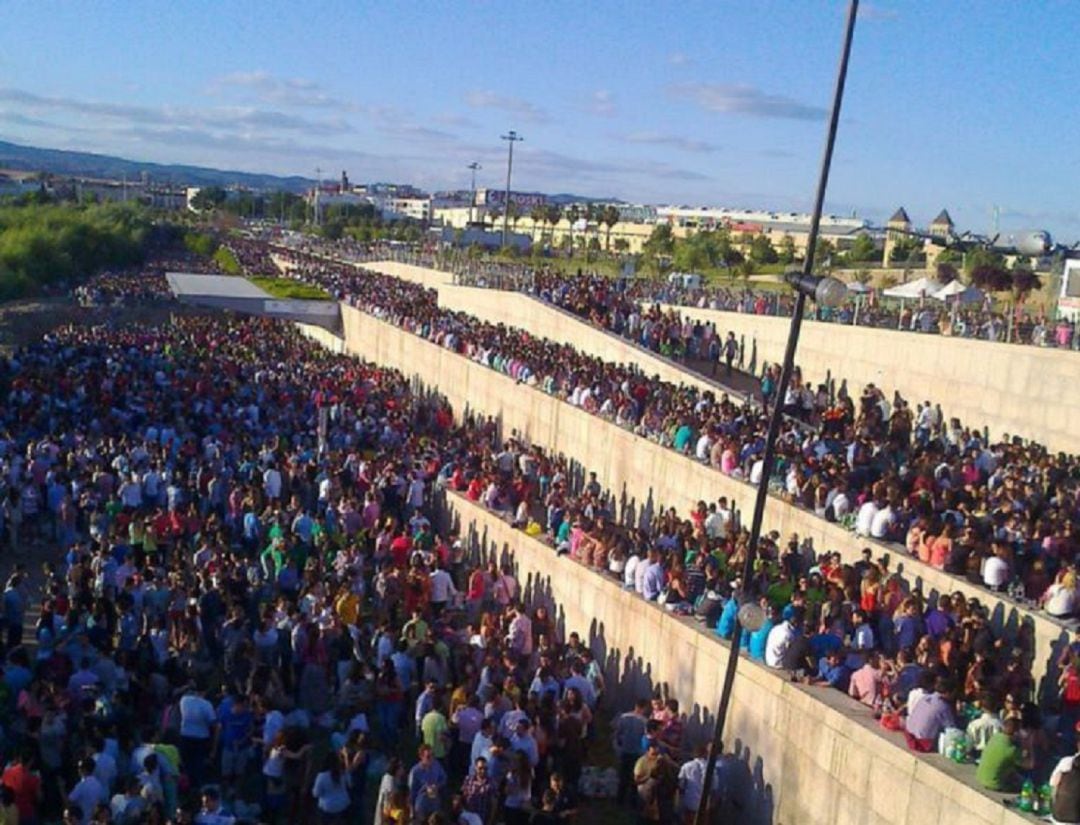 Macrobotellón en el Balcón del Guadalquivir, en 2019