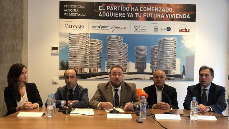 Rueda de presna completa ADU Mediterráneo Casares, Santa Isabel y José Manuel Martínez de Olivares Consultores 17-1-2020