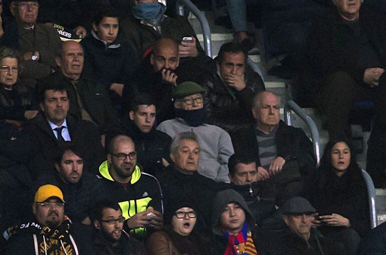 Guardiola, en la grada del Camp Nou