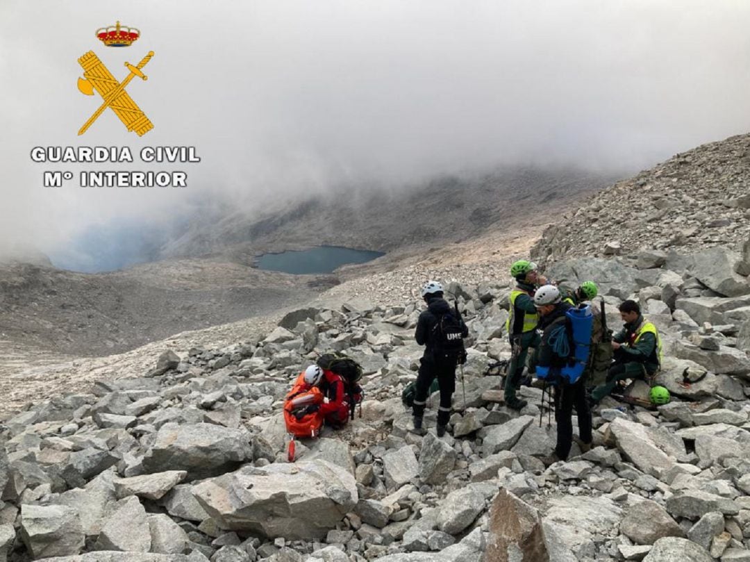 Imagen de archivo de un rescate a más de 3.000 metros de un montañero en el Pirineo aragonés