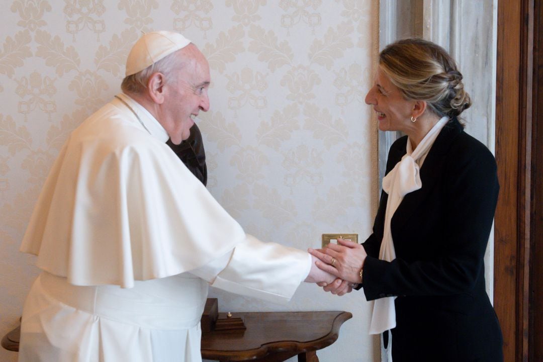 Yolanda Díaz en su encuentro con el papa