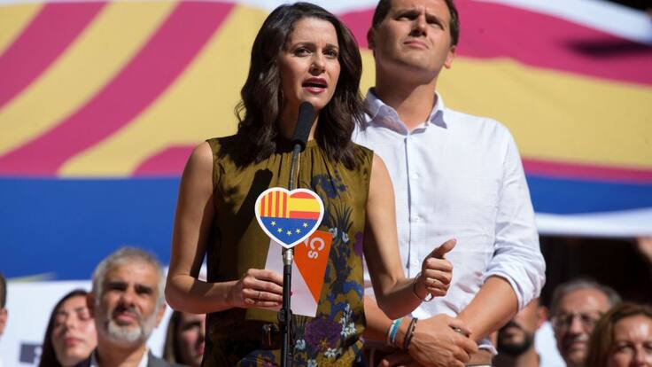 Arrimadas: "Al Gobierno debería darle vergüenza usar el pacto de violencia machista para alargar la legislatura"