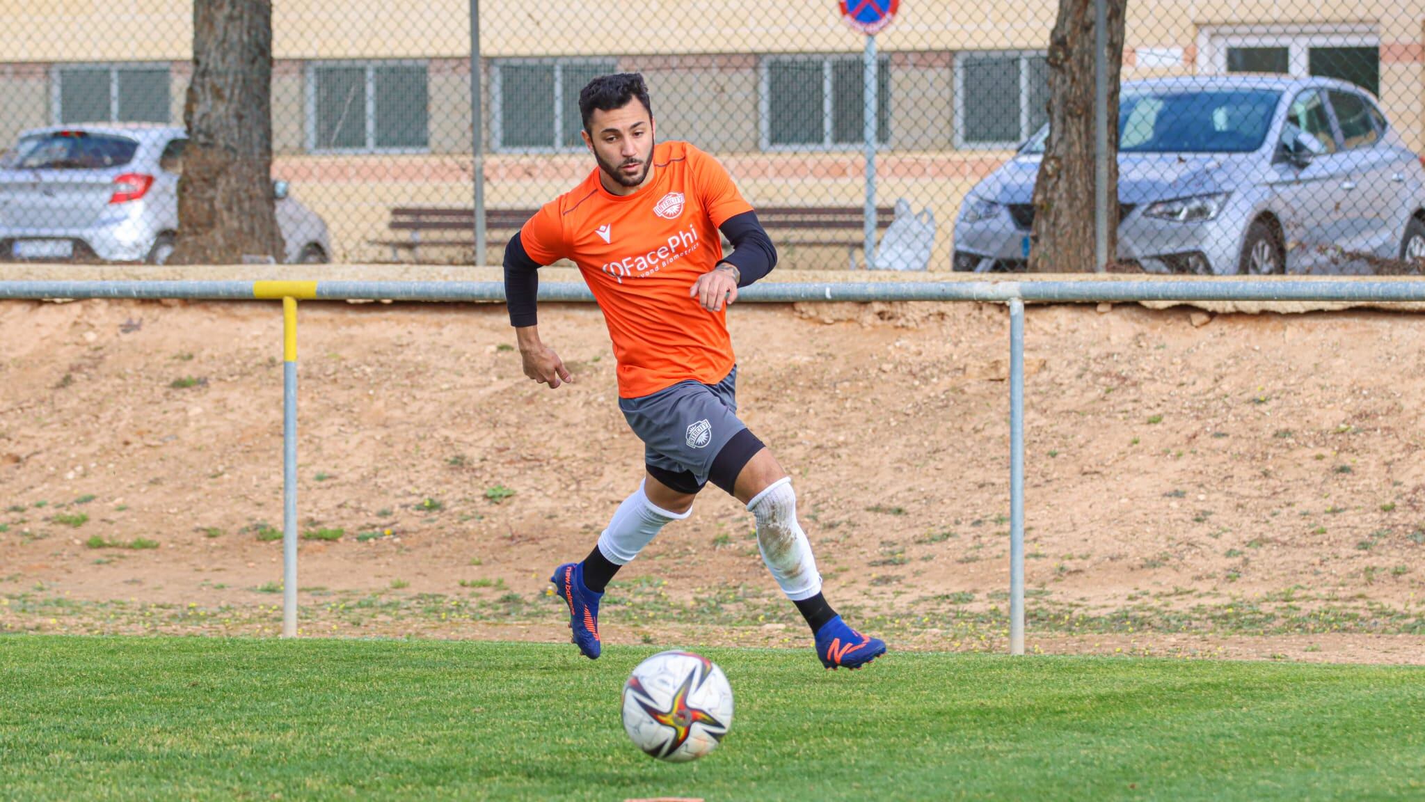 Leo Ferroni, entrenándose