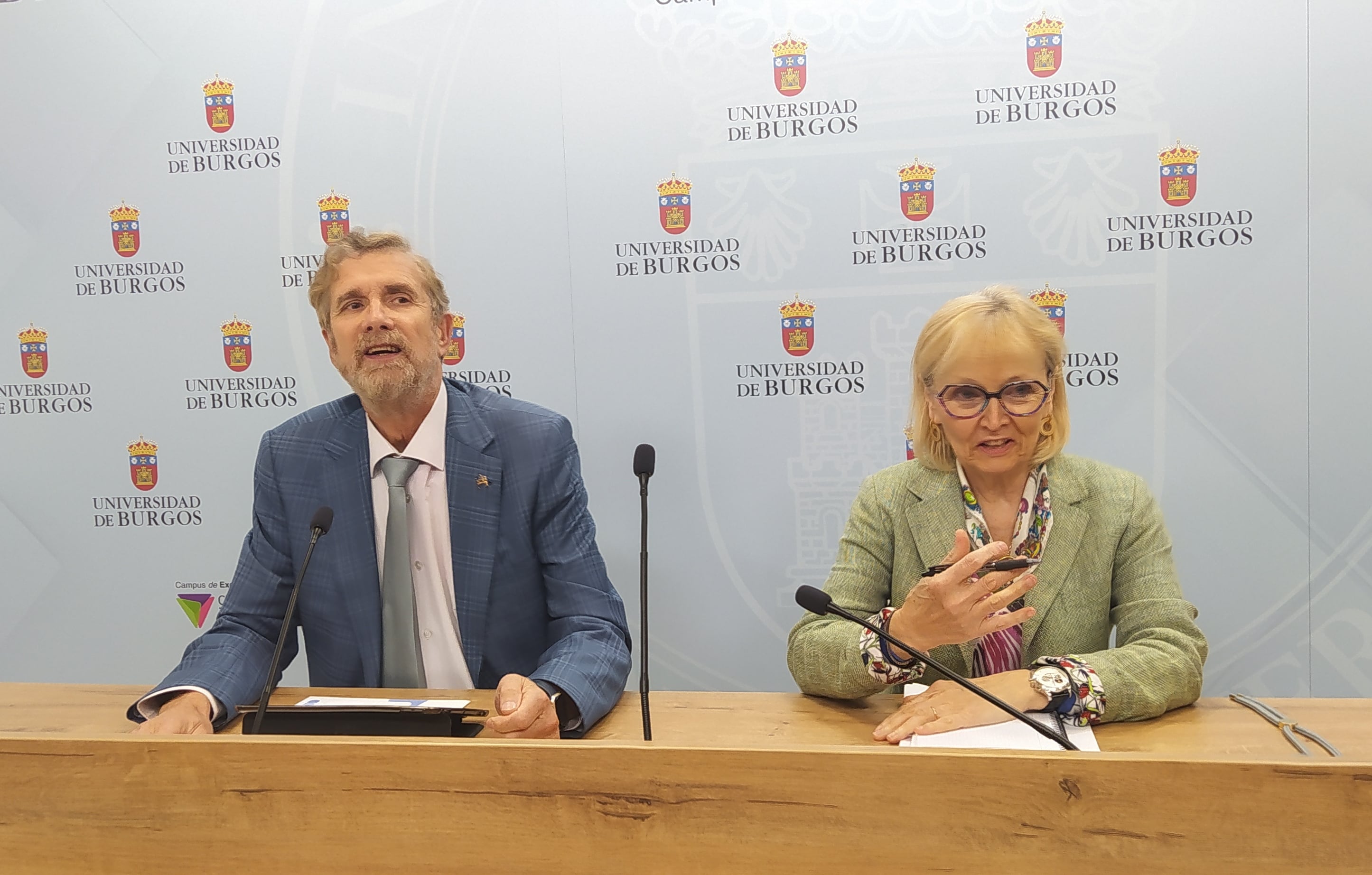 El Rector de la Universidad de Burgos, Manuel Pérez Mateos, y la vicerrectora de Docencia, Begoña Prieto