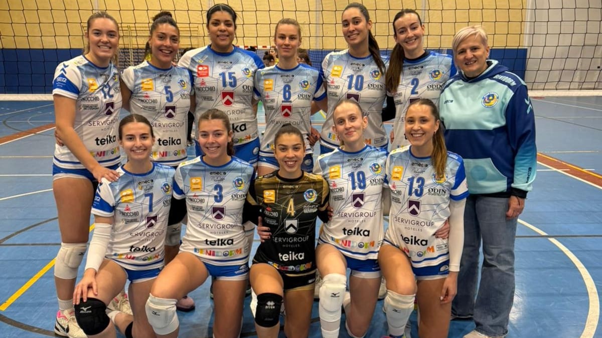 El Voleibol Playas de Benidorm suma cuatro puntos en un exigente doble desplazamiento en Granada