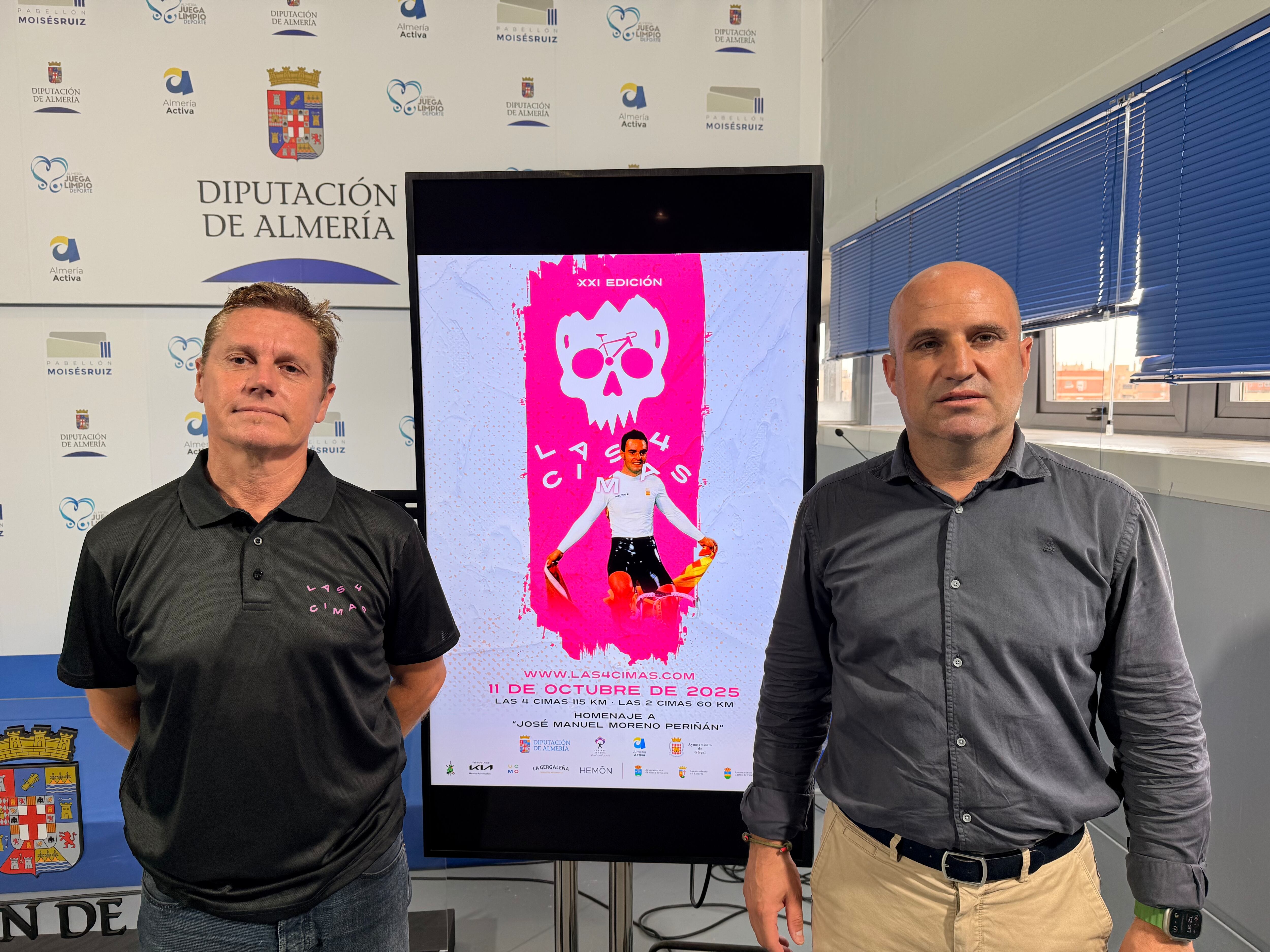 El diputado de Deportes, José Antonio García, y el organizador, Emilio Martínez, destacan la importancia de esta prueba que combina deporte y naturaleza.