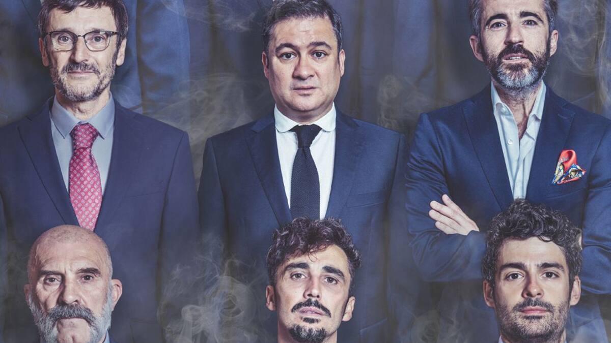 Can Ventosa se transforma en una sala de fumadores llena de rostros conocidos