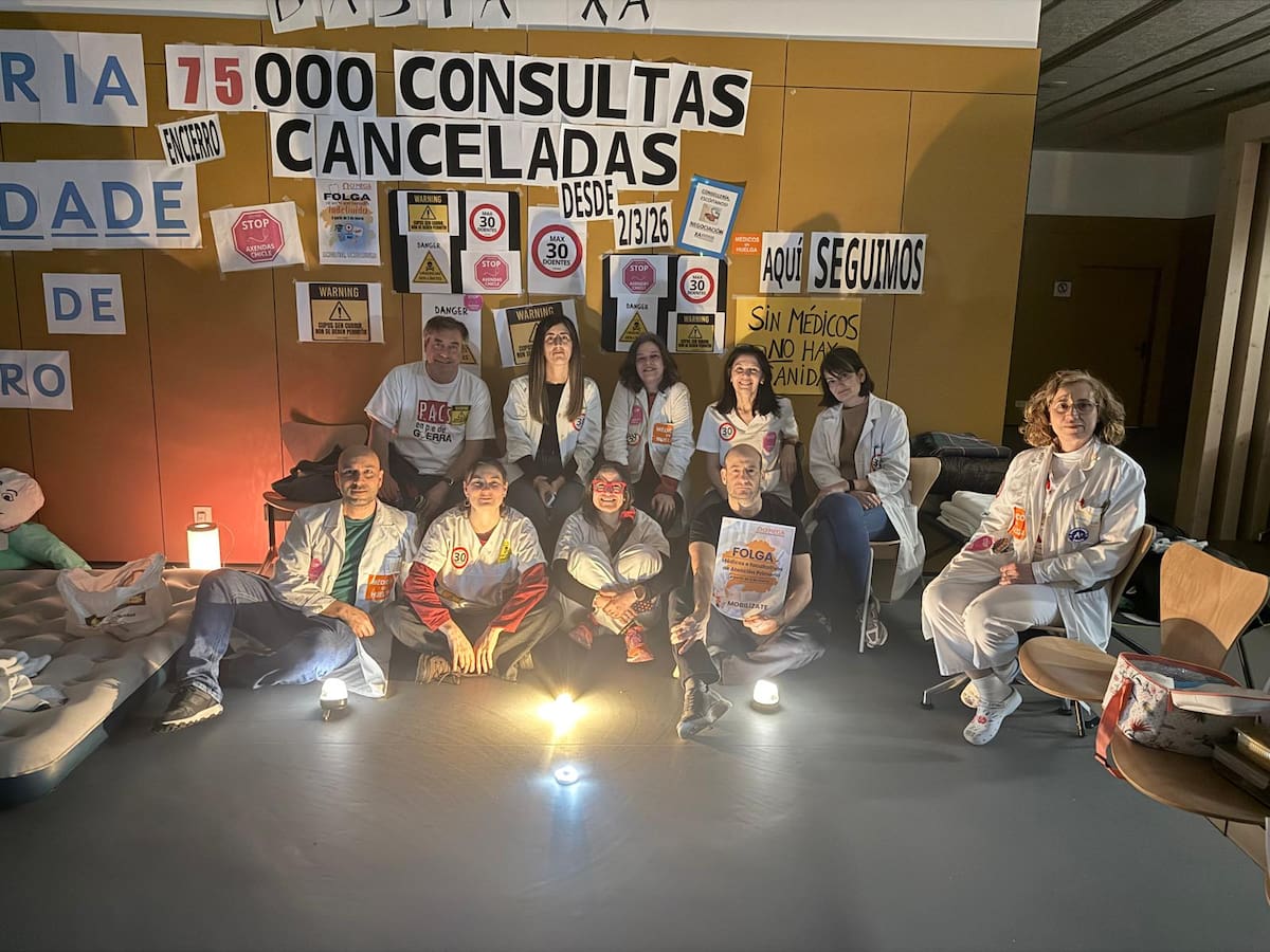 El encierro de médicos en el Olimpia Valencia continuará todo el fin de semana a la espera de la reunión del lunes