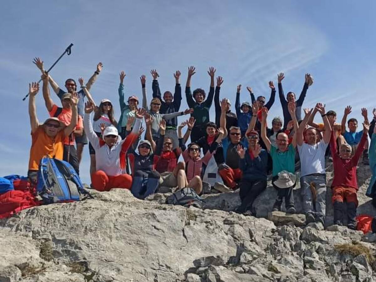 El CAS Aínsa mantiene la tradición con la ascensión a la Peña Montañesa
