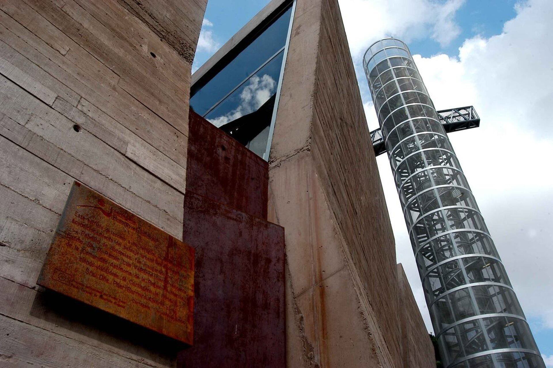 Cartagena adapta su ascensor más emblemático a todos