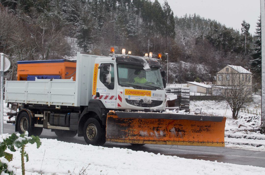 La borrasca Barra ha provocado la activación de alertas por nieve, lluvia, y fuerte oleaje. 