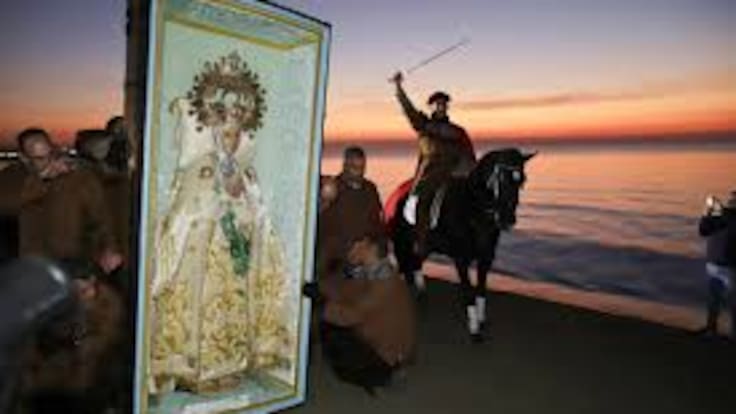 Entrevista a Cantó y a la presidenta Fina Mari Román de la Venida de la Virgen