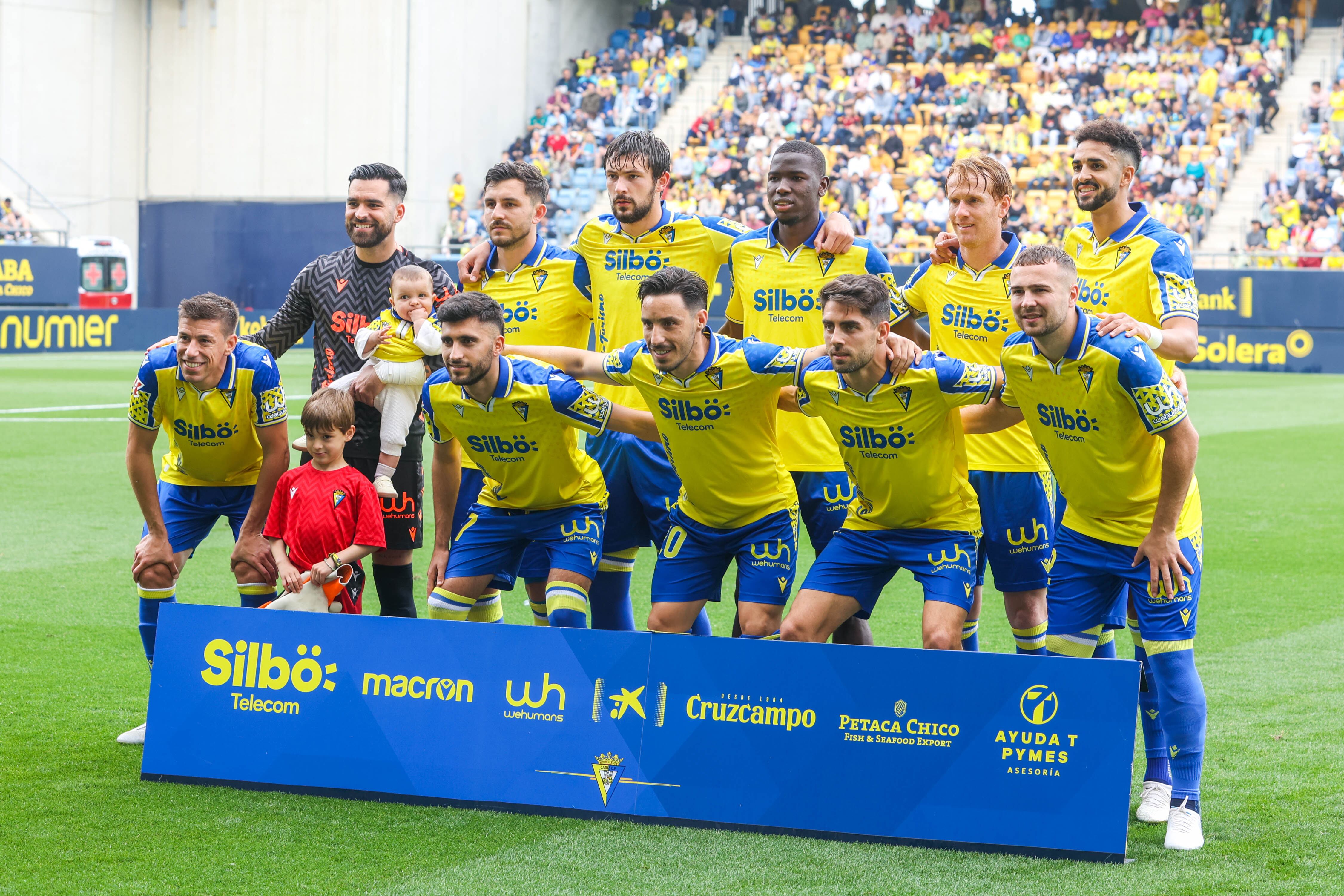 Once del Cádiz CF frente al Elche el pasado sábado en el Nuevo Mirandilla.