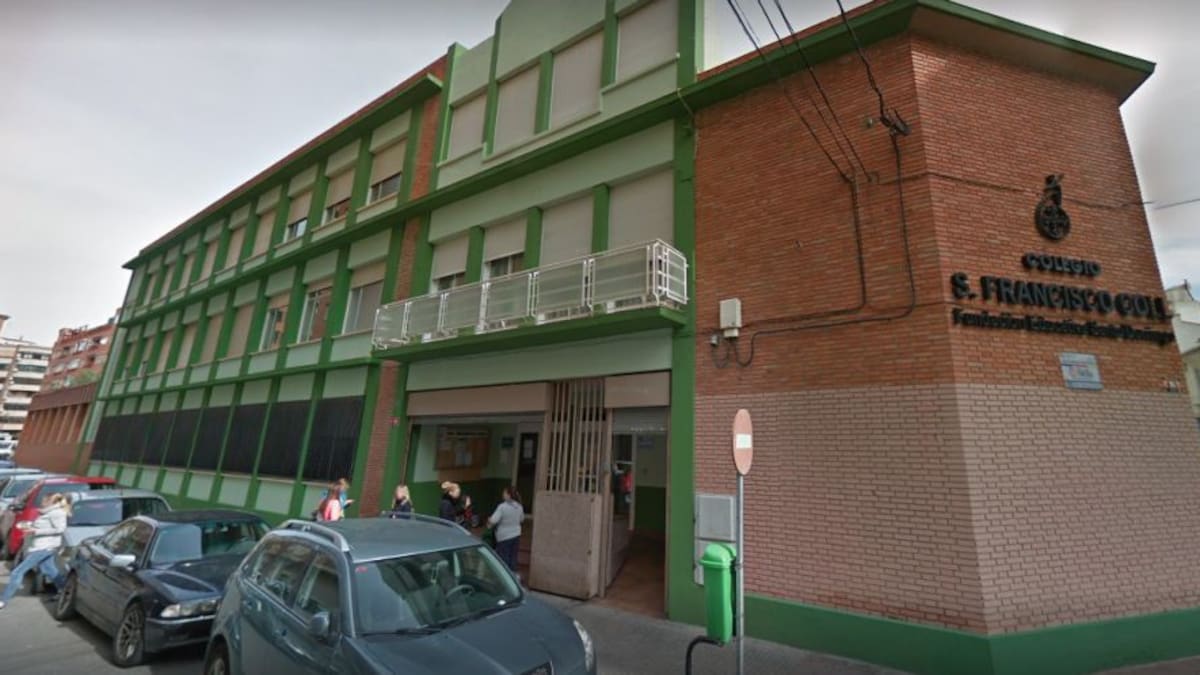 Cierran dos aulas más del Francisco Coll