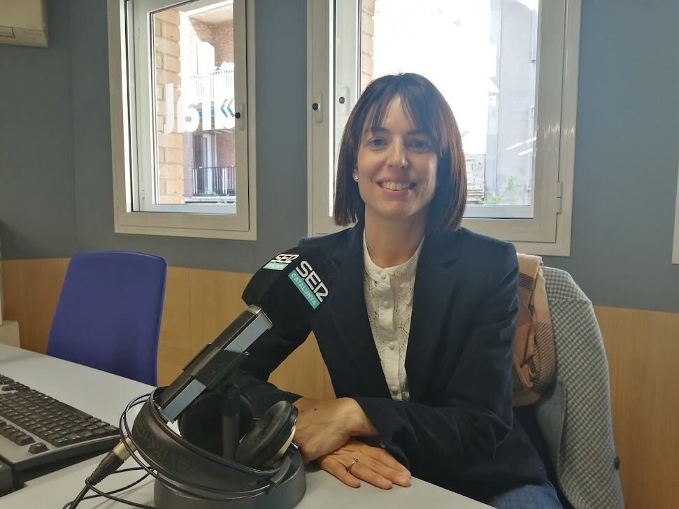 Núria Cervós, als estudis de Ràdio Lleida. És la presidenta del Gremi de la Construcció de les Terres de Lleida.