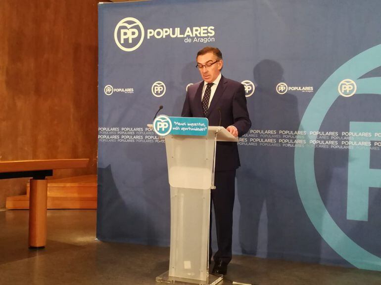 El presidente del PP, Luis María Beamonte, ha explicado el acuerdo alcanzado con el PSOE en materia de Sucesiones