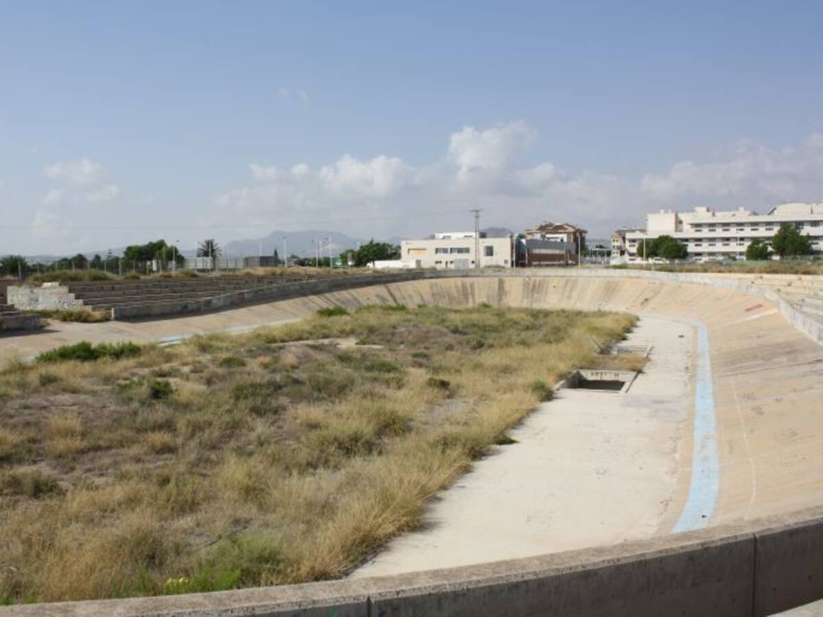 Novelda licita las obras del velódromo