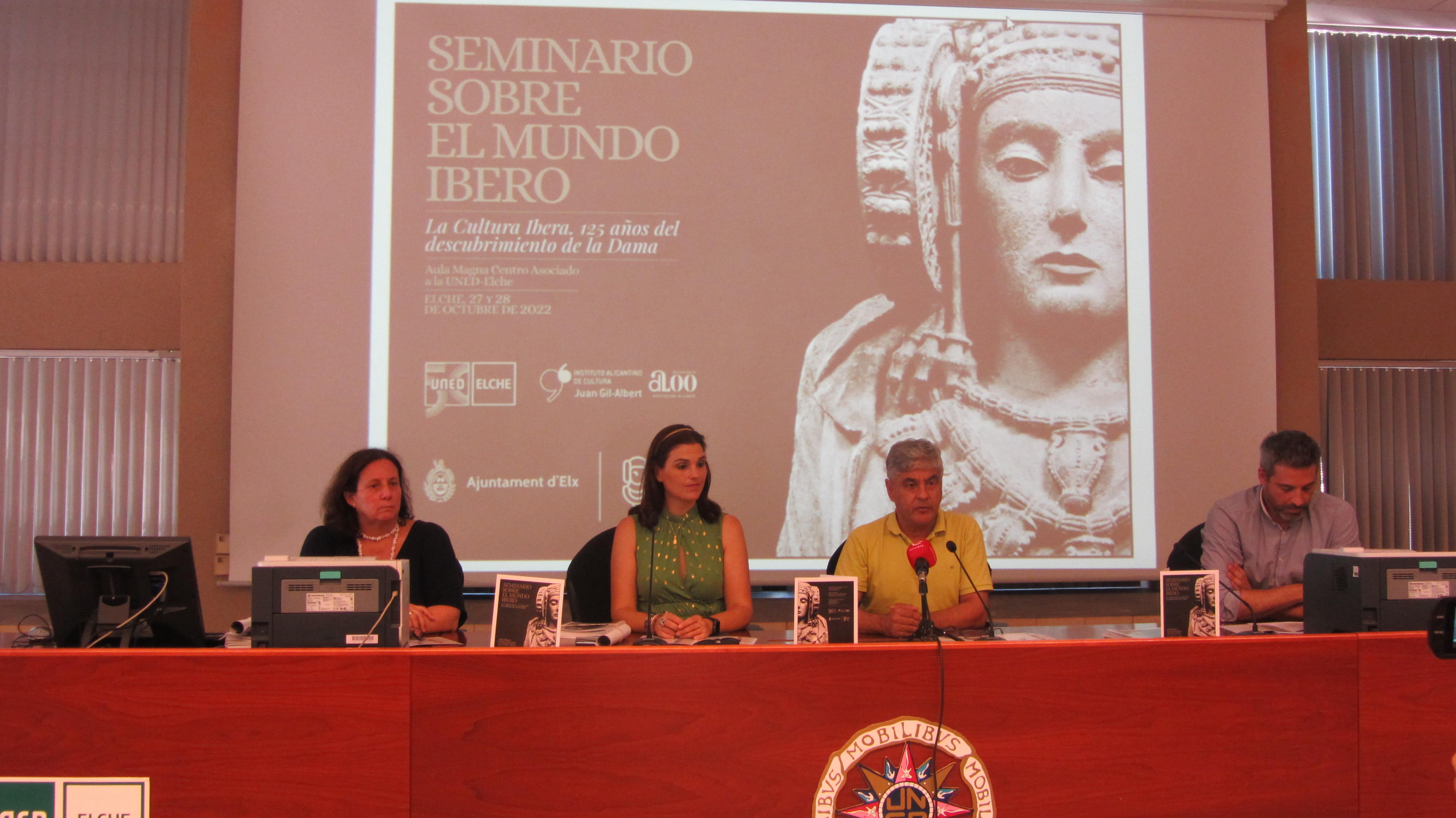 La Uned de Elche celebra el 125 aniversario del hallazgo de la Dama con un seminario científico