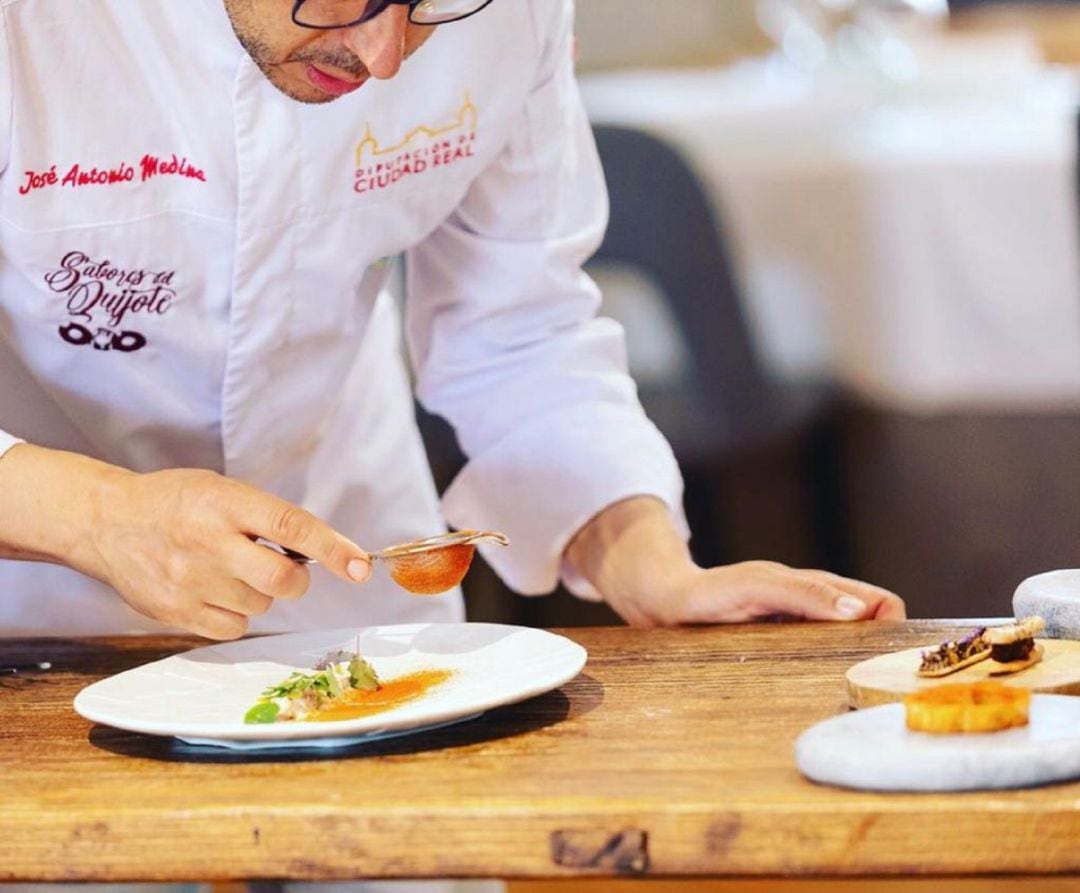 El chef José Antonio Medina del restaurante El Coto de Quevedo