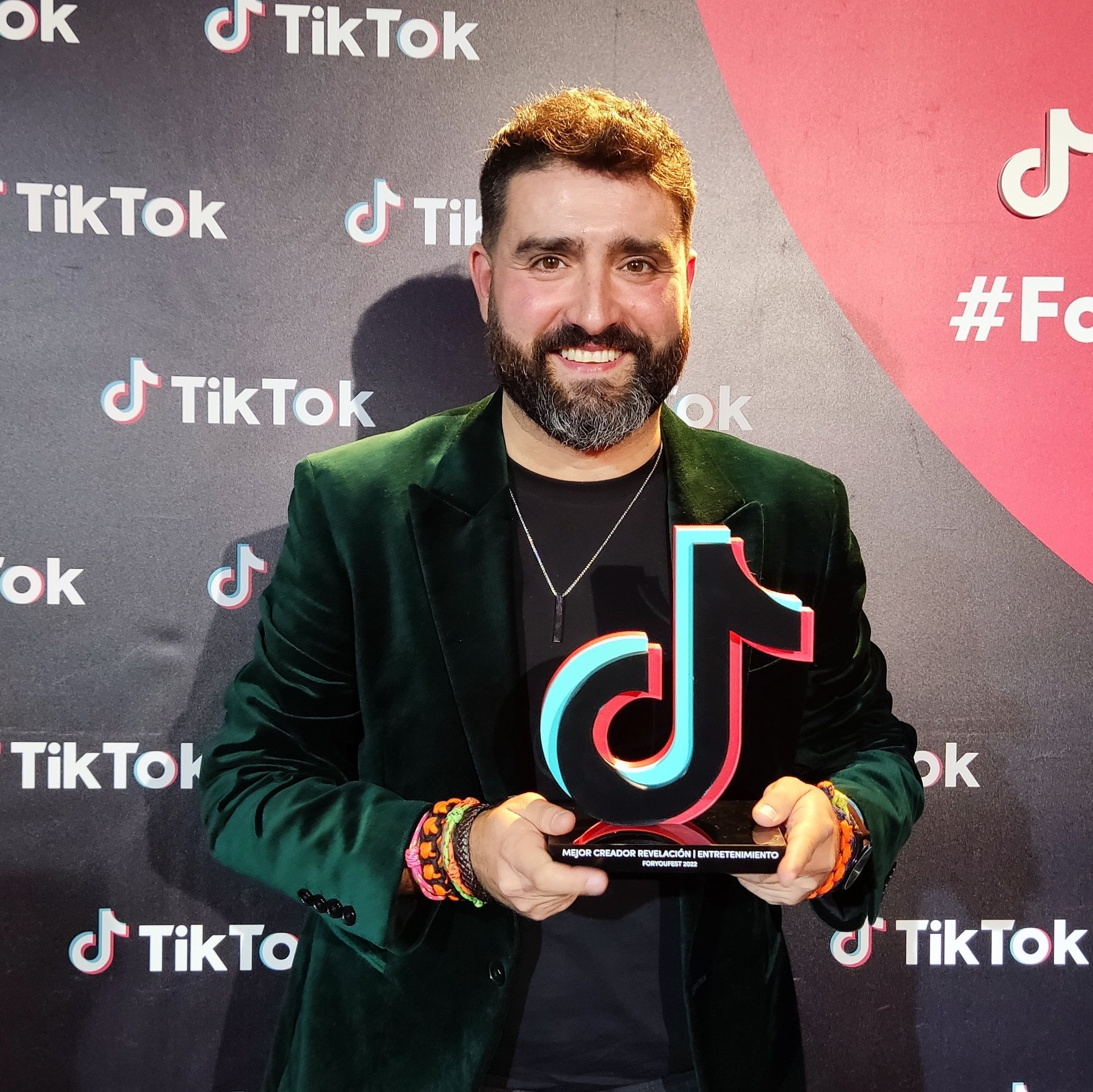 Diego Merayo luce su premio