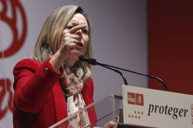 GRA093. MADRID, 07/02/2015.- La presidenta del grupo parlamentario del PSM, Amparo Valcarce, interviene durante la convención autonómica del PSM, celebrada este fin de semana en el centro Cultural Eduardo Úrculo de Madrid bajo el título de &quot;Proteger lo que es de todos&quot;. EFE/Sergio Barrenechea