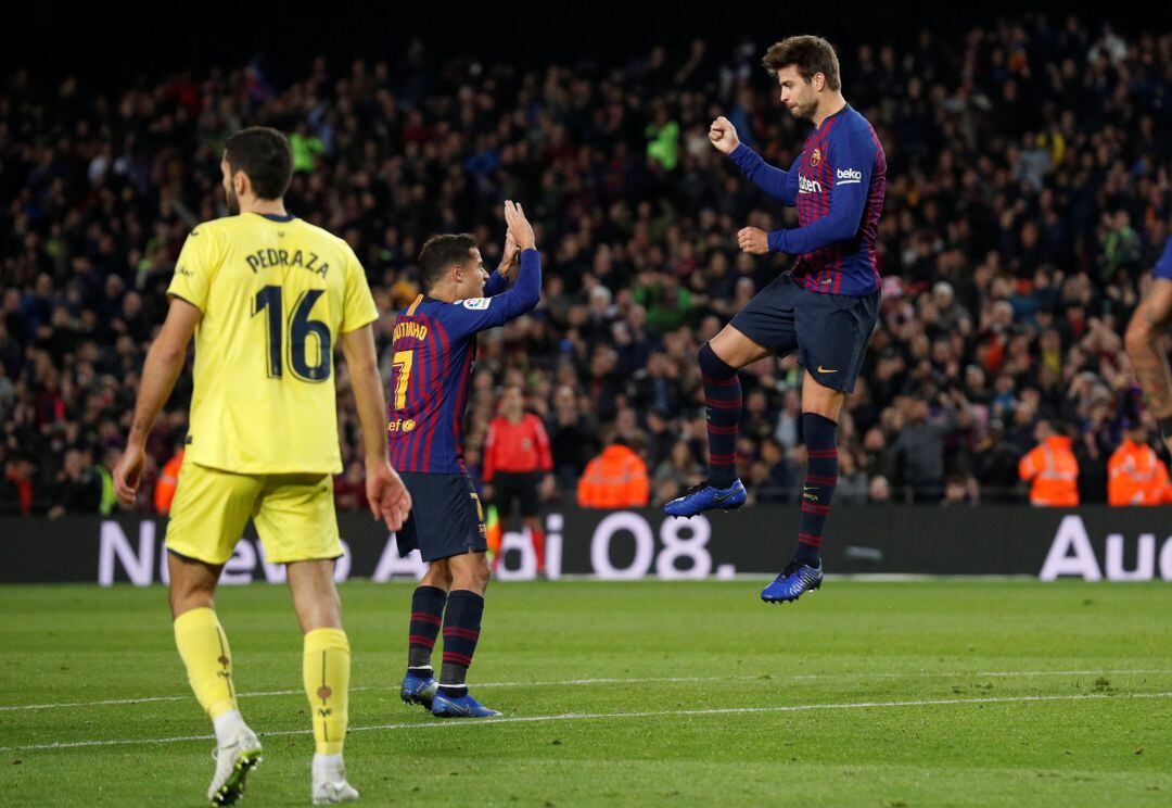Piqué celebra su gol