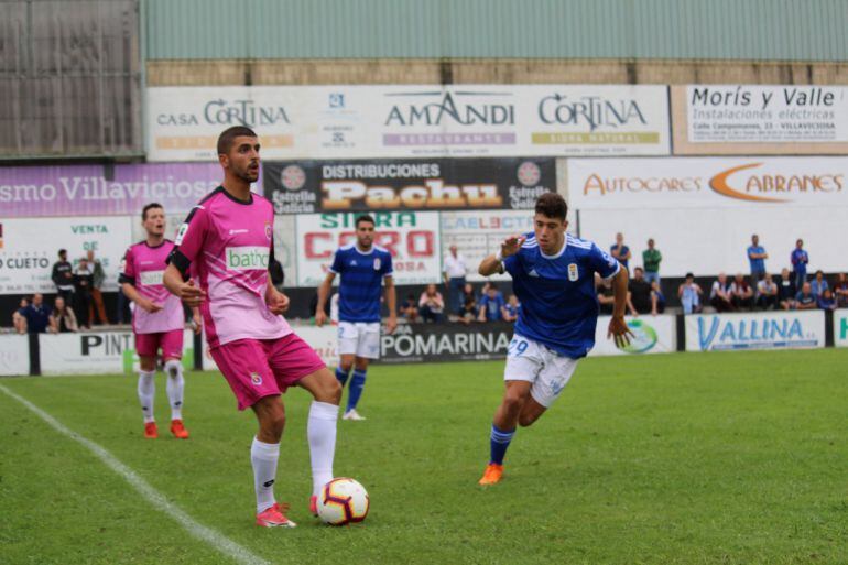 Rozas, de la Gimnástica, frente al Oviedo