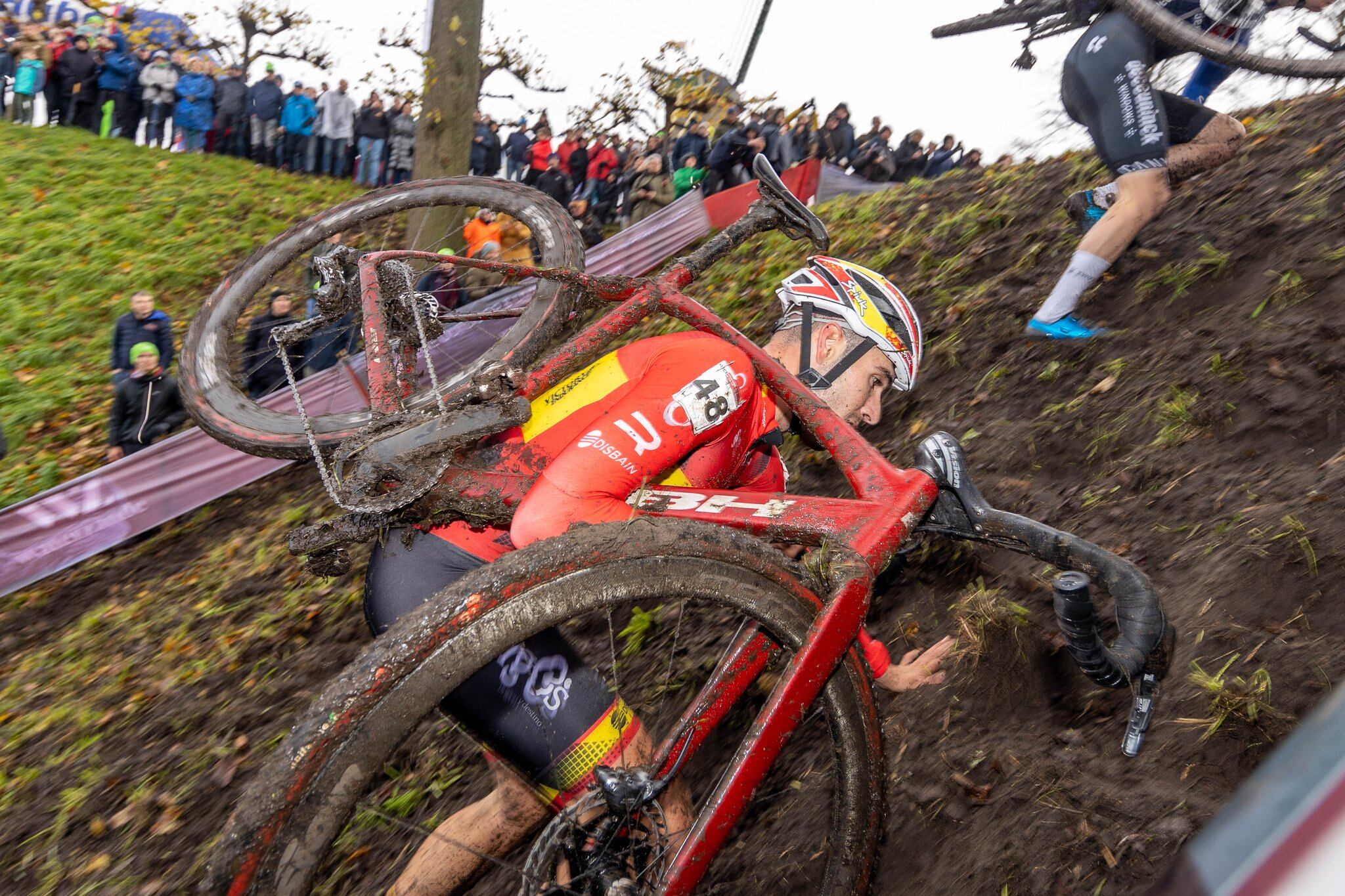 Felipe Orts durante la carrera de Hulst