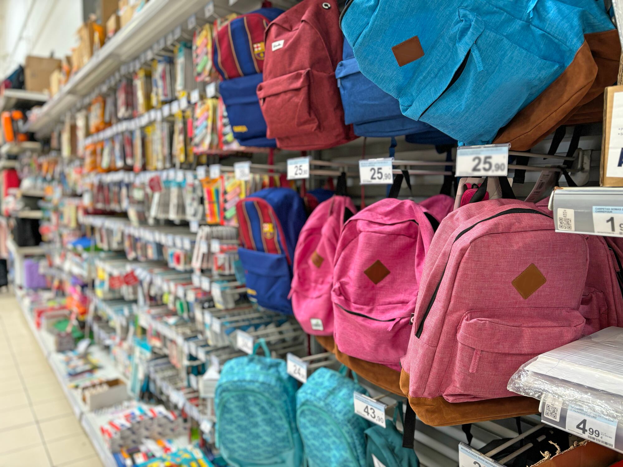 UCE Palencia calcula que la vuelta al cole costará a las familias 1.032 euros de media por hijo