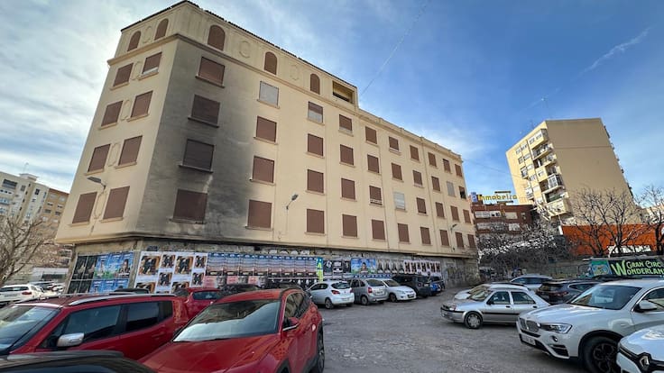 Juan Giner (Concejal de Urbanismo) anuncia que el Ayuntamiento de València adelanta el derribo del 'Chernóbil' de Campanar