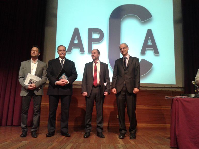 Els quatre caps de llista posen junts abans del debat de l'APCA