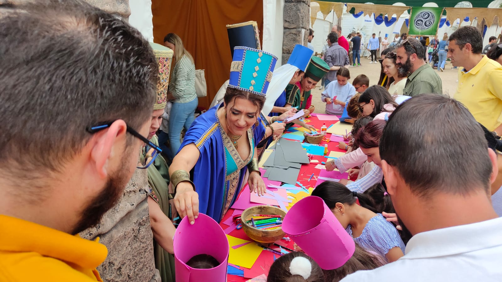 Talleres para niños en el Campamento.