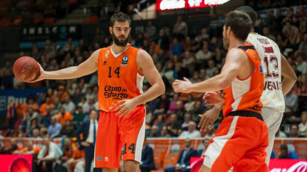 Valencia y Baskonia se cruzan buscando el primer puesto de la clasificación liguera