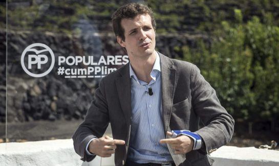 Pablo Casado, durante su intervención en Lanzarote en el acto de la campaña 'cumPPlimos'
