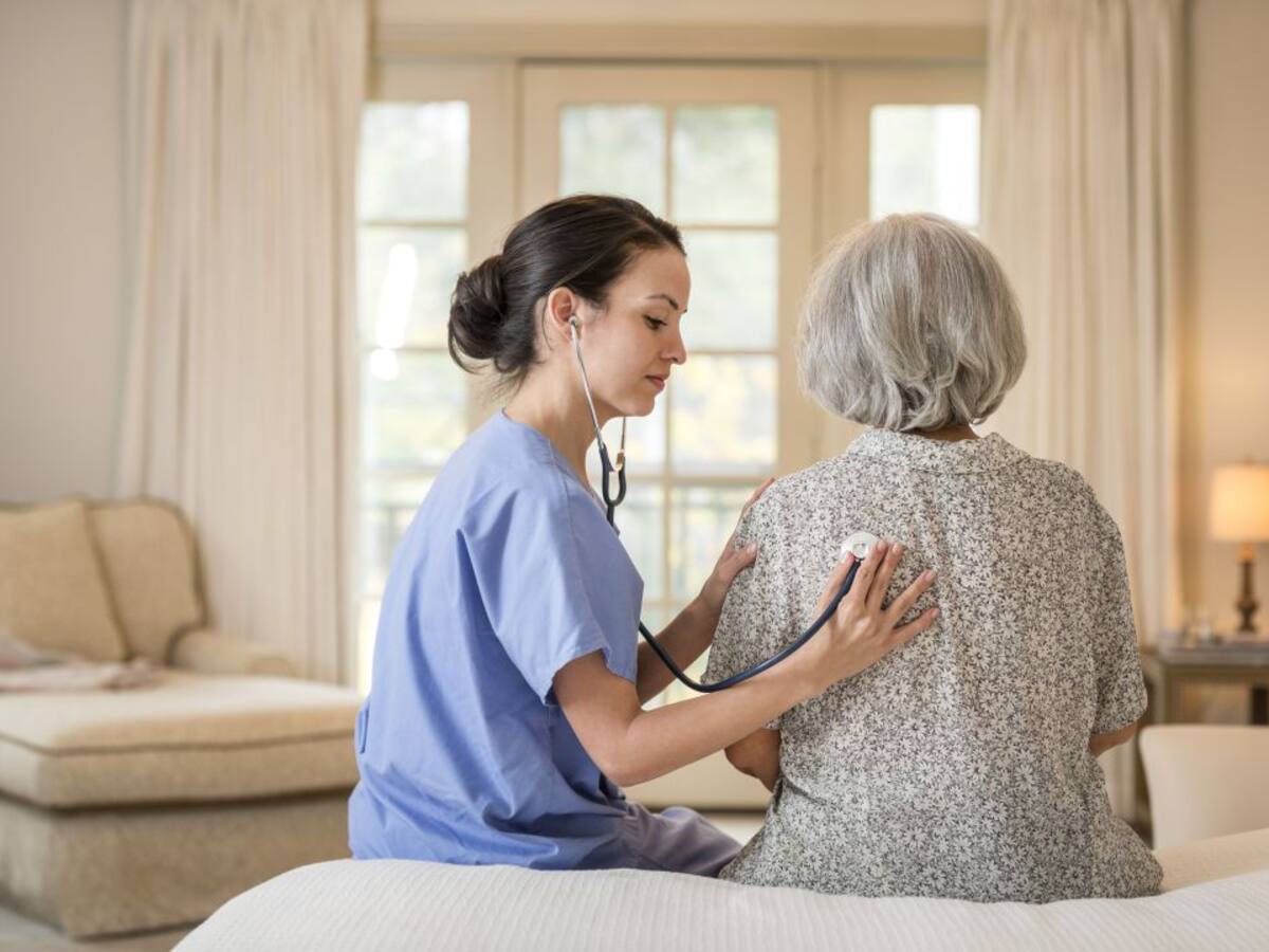 Los trabajadores de una residencia de Navarra deciden pasar el confinamiento con los mayores