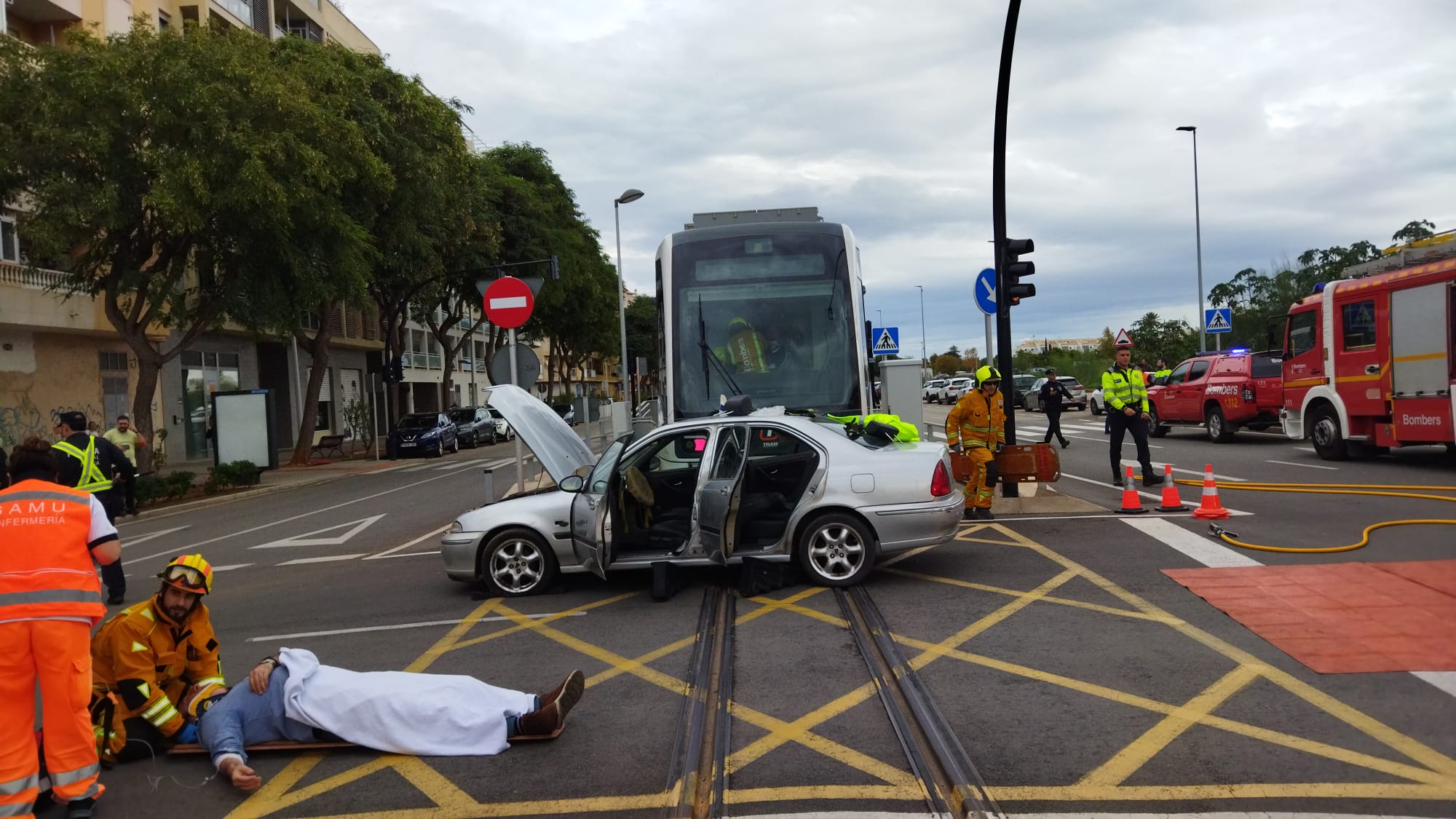 Simulacro accidente tranvía Dénia.