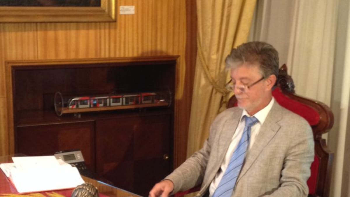 Santisteve estrena su agenda y entona también el ‘mea culpa’