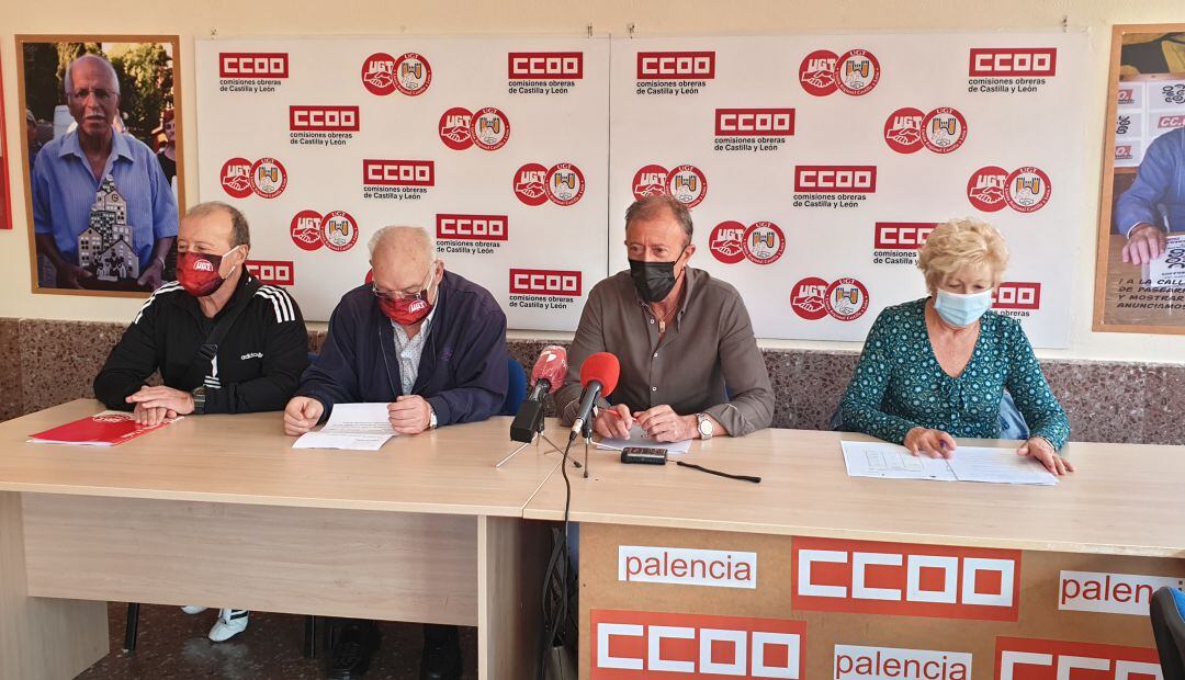 Las federaciones de pensionistas de UGT y CCOO reivindican en Palencia los derechos del colectivo con motivo del Día Internacional de las Personas Mayores el 1 de octubre