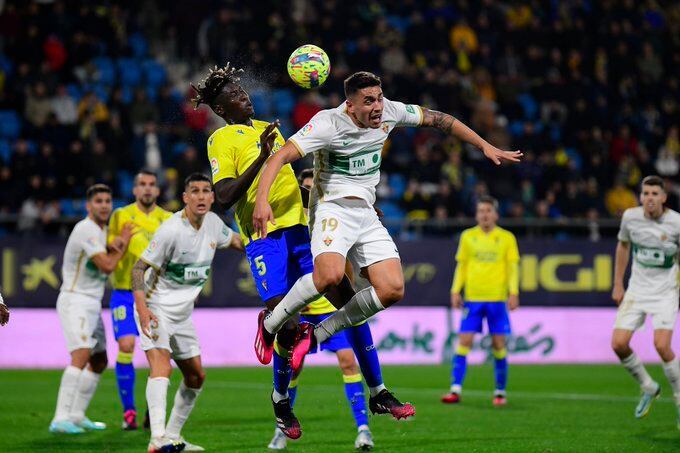 Un momento del Cádiz-Elche disputado el pasado lunes 16 de enero